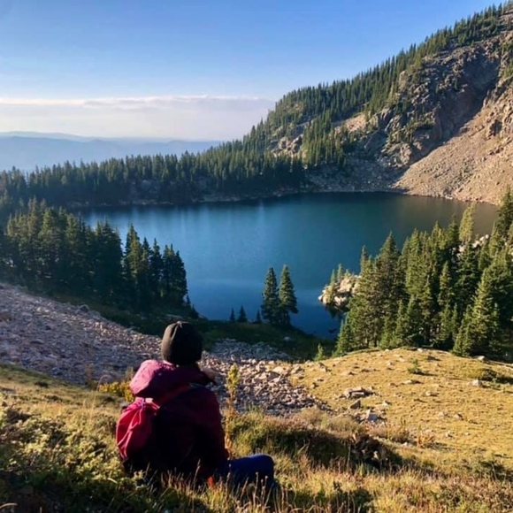 Meet your Posher, Sarah - Picture 1 of 2